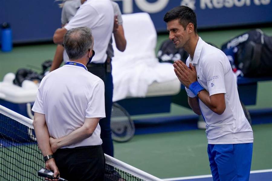 Djokovic (right) pleaded guilty in the main trial, but was still unable to change the outcome of the disqualification.  (Associated Press)