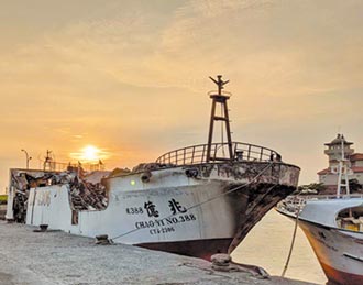 鹽埔漁港 3個月2大火燒7船
