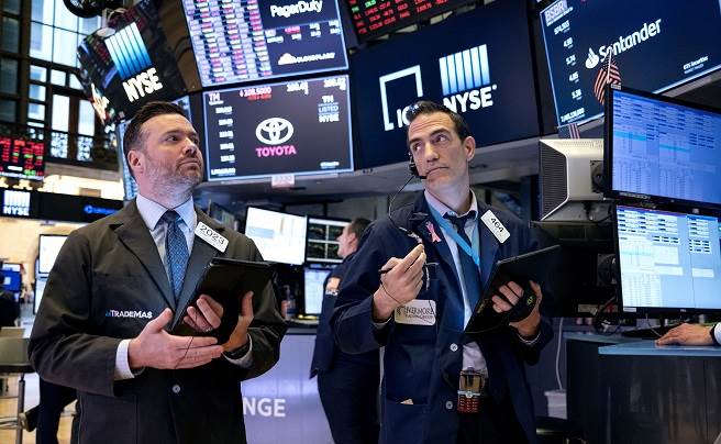 谢金河：天龙股与地虎股的逆转（美联社资料照）