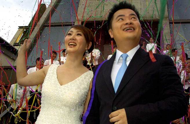 郁方富商尪陈昱羲被拍到醉后丑态，爆暧昧女记者，他澄清绯闻之外，还抱怨大肚腩被拍很丢脸。(中时资料照片)