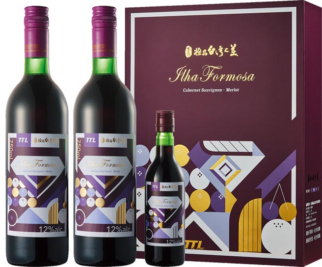 玉泉台灣之美白葡萄酒禮盒，容量：0.75L×2＋0.18L、酒精濃度9.5％，600元／組（售價640元）。圖／業者提供