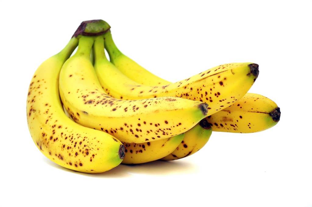 專家指出，香蕉可以增強免疫，而且越成熟的、黑斑越多的香蕉，免疫活性越高。(達志影像/shutterstock)