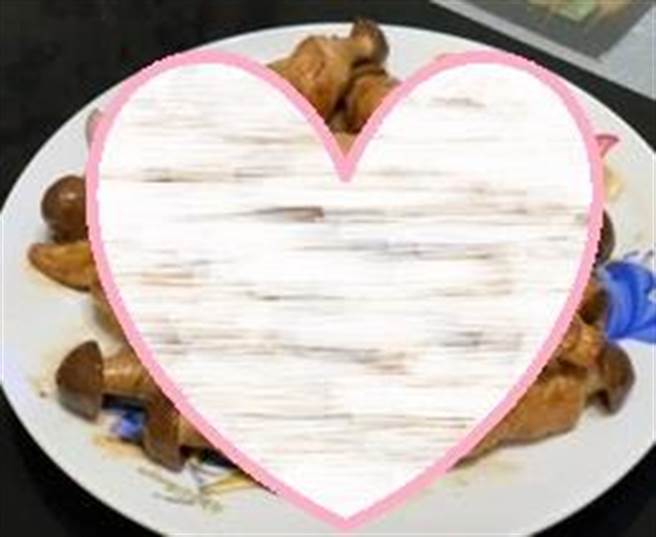 人妻分享一道自己做的宵夜，不料逗笑老公与网友。（图／翻摄自脸书／《我爱全联-好物老实说》）