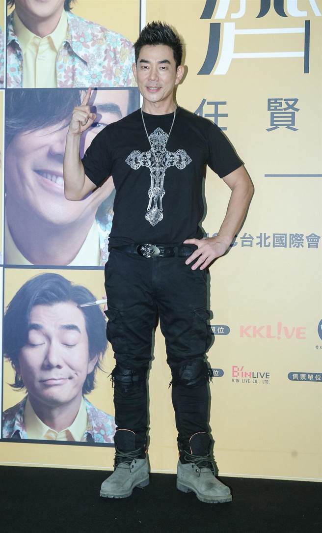 任贤齐昨演唱会后受访。（粘耿豪摄）