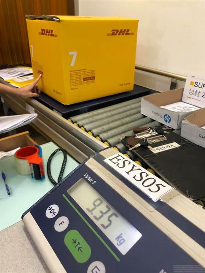 没想到运费竟然高达8000元，让他当场吓了一大跳。(图/原PO授权提供)