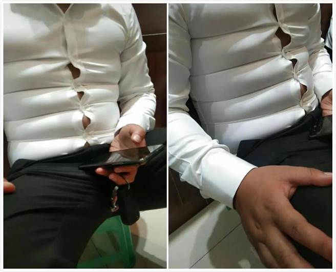 一名身材魁武的男性坐在椅子上淡定地滑著手機，身上簡單的白襯衫穿著卻格外搶眼。（摘自爆廢公社）