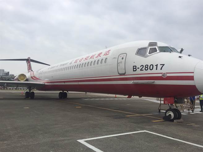 遠航欠稅被查扣的MD-82型飛機，將在123聯合拍賣會重磅登場。（臺北分署提供）