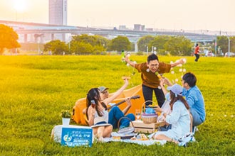 大都會野餐日 聽好歌啖美食