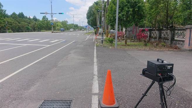 小货车飙速154公里吞8000罚单不服上诉，原厂挂保证：「新车最快只能开145公里」，获法官撤销罚单。（非事发示意图／中时资料照）