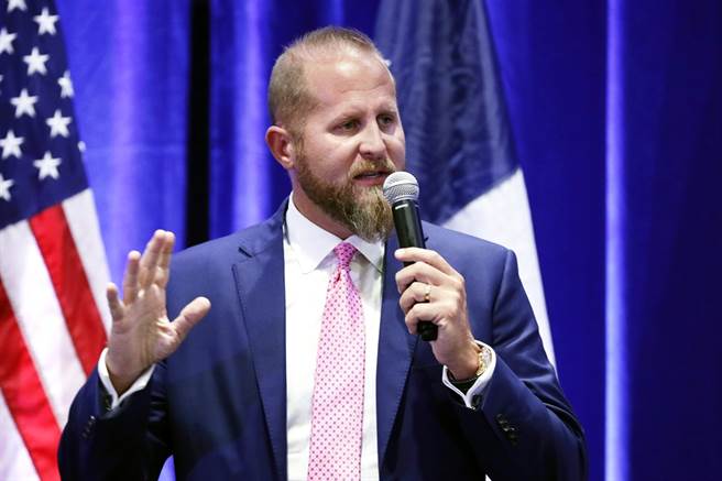 美国总统川普的前任竞选连任总干事帕斯凯尔（Brad Parscale）27日惊传试图轻生，所幸最后无事已被送往医院治疗。帕斯凯尔7月才因为川普民调持续落后拜登，加上造势活动出席人数不如预期，遭到川普临阵换将。（资料照／美联社）