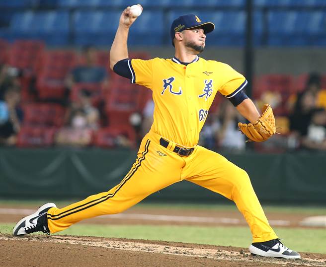 中信兄弟洋投雷艾斯今天先发，对战统一狮队。（资料照／范扬光摄）