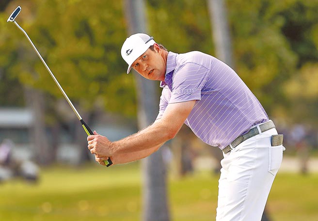 美國選手史沃福德以低於標準桿18桿，拿下多明尼加錦標賽冠軍。（美聯社資料照片）