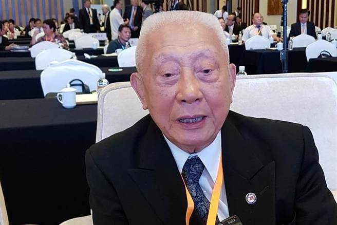 前陸軍總司令陳廷寵參加「陸軍官校在台復校70週年慶祝大會」，高喊「我是中國人，是驕傲的象徵」。（資料照／藍孝威攝）