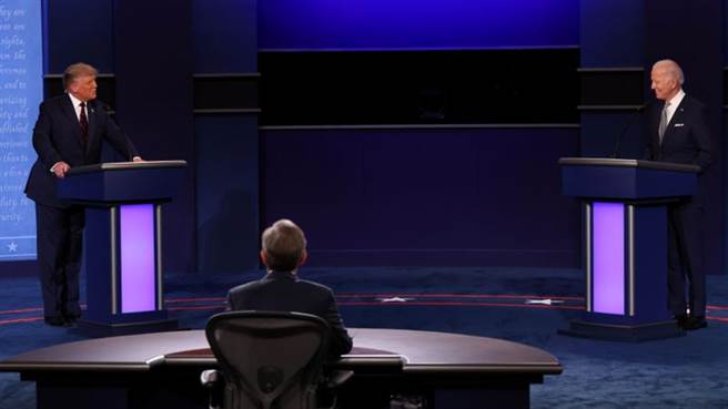 美國總統川普與民主黨候選人拜登舉行首場辯論。（路透）