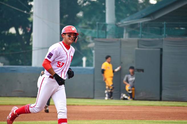 味全龙朱祥麟首局敲出3分炮。（味全龙提供）