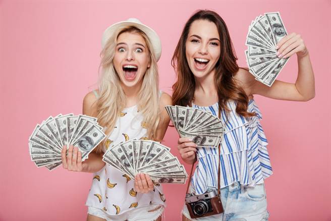 专写生肖运势的专栏「生肖乾坤」就指出，10月会有3生肖财运旺到发紫，运势高升。(示意图取自达志影像)