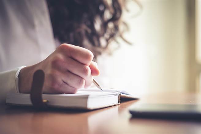 人妻每天写日记夸老公 背后惊藏恐怖动机吓坏眾人(示意图/达志影像)