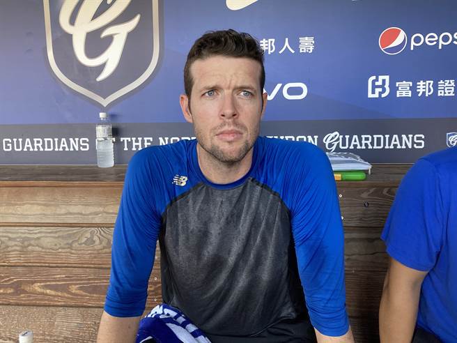 富邦悍將羅力達成中職200場出賽，他希望能再投100場。（鄧心瑜攝）