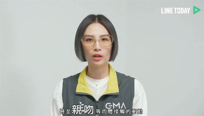 魏如萱模仿陈时中，搞笑演出防疫影片。（图／翻摄自LINE TODAY）