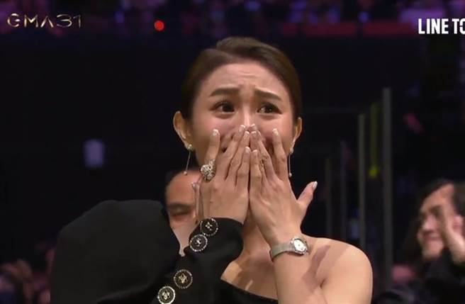 朱海君得知拿奖激动哭了。(图／翻摄自Line金曲奖直播)