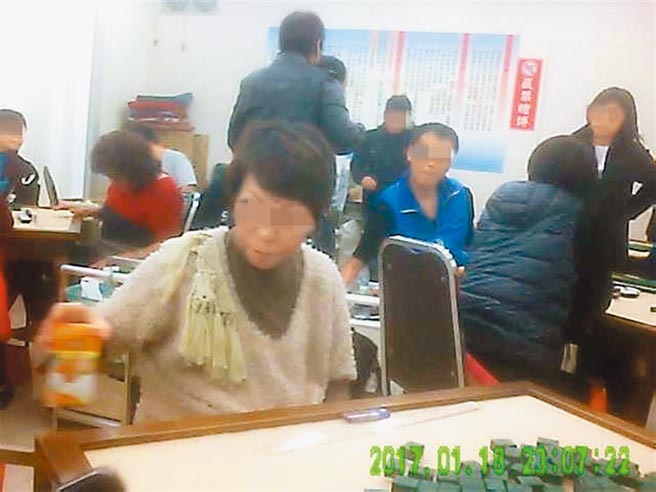 北市麻将馆经营至少有20多年的歷史，业者为求生存，不断变更营业型态。（本报资料照片）