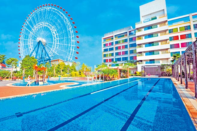 台中丽宝福容大饭店的「丽宝假期-国庆双享趣」住房专案赠送房客乐园双日门票。（台中丽宝福容大饭店提供）