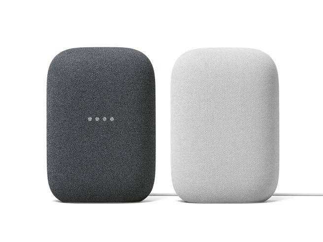 Google 发表首款  5G 手机 — Pixel 4a 5G 版 (图左) 与 Pixel 5 (图右)。（Google提供／黄慧雯台北传真）