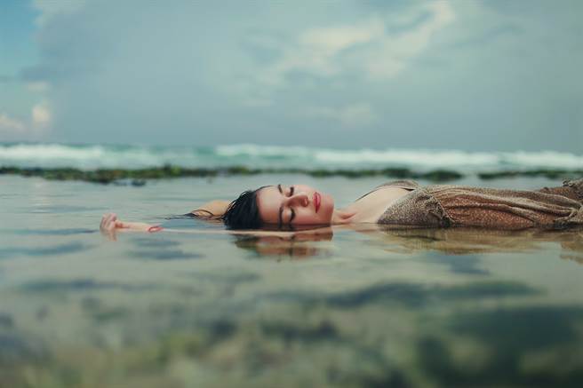 中南美洲的哥伦比亚沿海处，上个月突然出现1名漂浮女子，让当时正在进行补鱼作业的渔夫吓的半死。(示意图/达志影像)