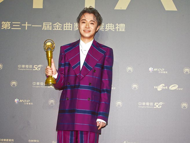 吴青峰首获金曲歌王肯定，因身体不适而缺席庆功宴。（摄影组）