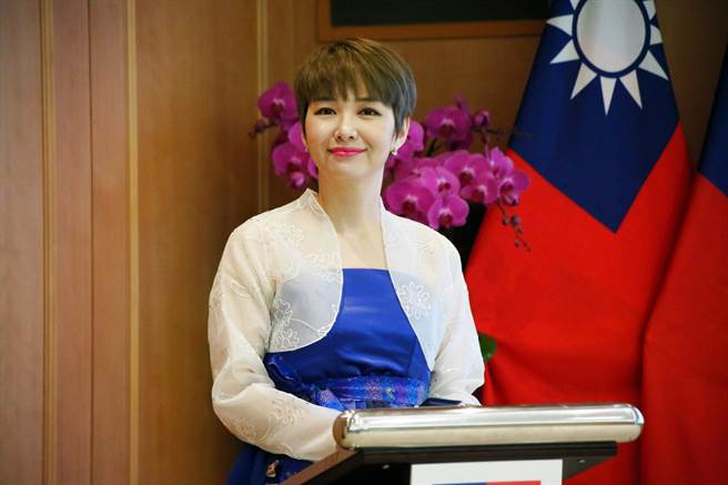 鲁水晶任2020年国庆大典主持人。（鲁水晶提供）