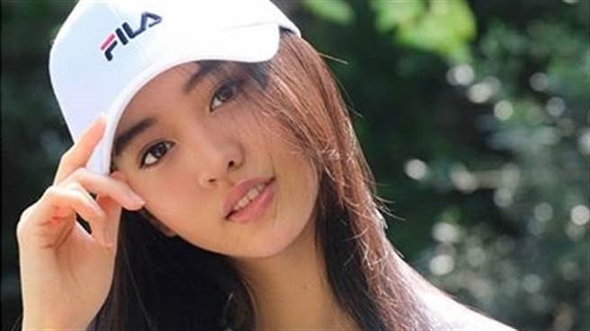 17岁「最强星二代」木村光希胸口挖空至肚脐 辣秀东西半球破尺度（图／IG@ koki）