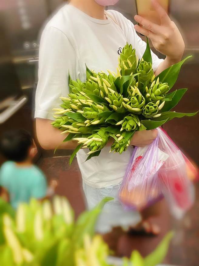 原PO非常有爱心买了非常地多，但她将所见分享，并希望更多的人能够伸出援手。（图／翻摄自Hello Cindy）