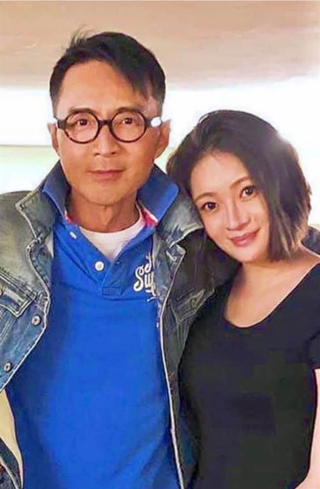 林利去年再娶小14岁的Erin。(取自林利脸书)