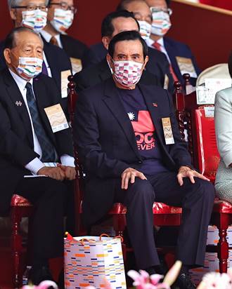 國慶大會蔡馬零互動 全場戴口罩唯獨這2人不一樣