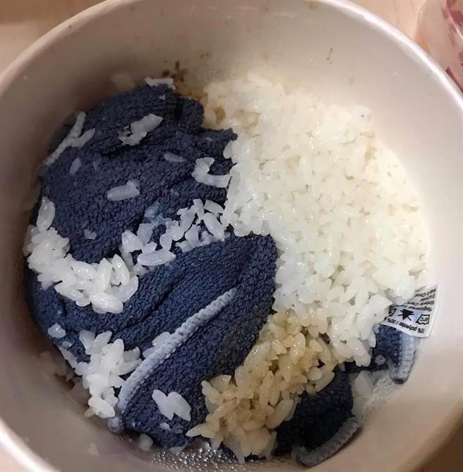 今天晚上1名网友用APP点外送，竟吃到限量版牛五花抹布丼饭。(翻自爆怨公社)