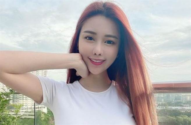 「大马娜美」周甄娜下半身3条线遮翘臀 透视上围一览无遗（图／IG@jenna_chew）