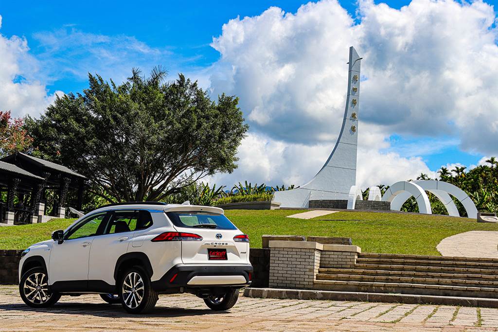 花冠與SUV結合的「超實力」鉅作，2021 Toyota Corolla Cross 1.8 Hybrid旗艦