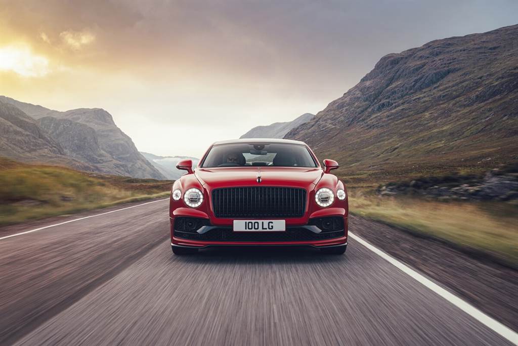 Bentley Flying Spur新增V8動力車型 比W12車型輕100公斤