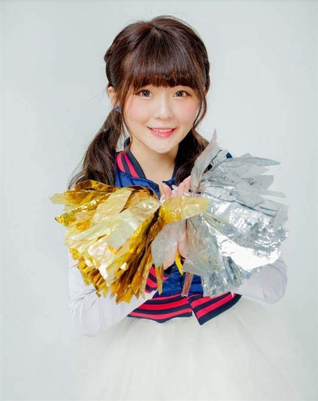 15号郑羽廷获得知名电影评论员膝关节留言按讚。(取自新竹攻城狮粉丝团)