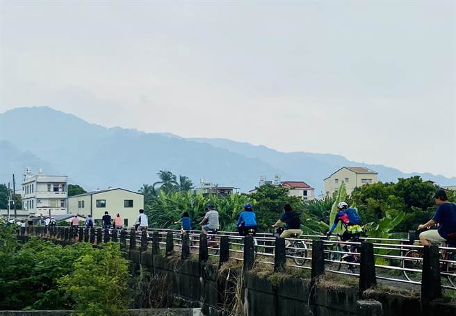2020魅力高雄乘风而骑美浓客庄小镇。（高市观光局提供／柯宗纬高雄传真）