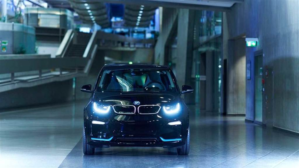 BMW 靠 i3 電動車打下 20 萬輛銷量成績：繼續賣到 2024 年！