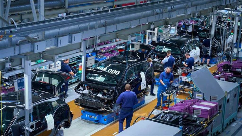 BMW 靠 i3 電動車打下 20 萬輛銷量成績：繼續賣到 2024 年！