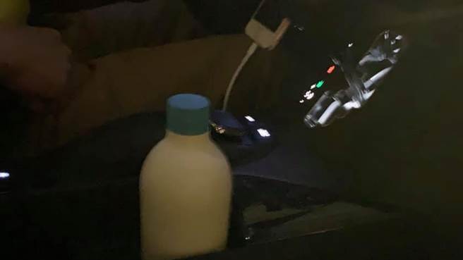 一名女网友表示屡次吃到妈妈给的食物，差点都要看到阿公阿嬷，但都平安长大了。（图／翻摄自爆怨2公社）