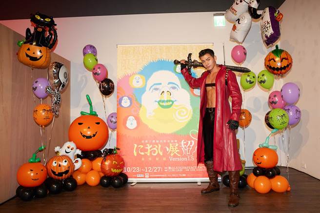 徐恺今从「秘境猎人」化身「恶魔猎人」出席记者会。（碧麒沃客提供）