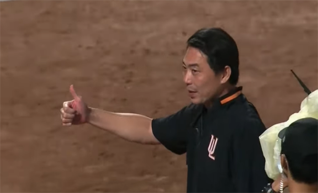 統一獅代總教練林岳平。（截自轉播）