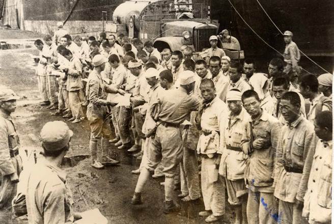 古寧头战役中共有9千余名共军登陆金门，最后有5千余人阵亡或失踪，被俘共军3千余人，是共军渡江之后最大的一场败绩，也稳定住台湾军心与民心。（图／军闻社）