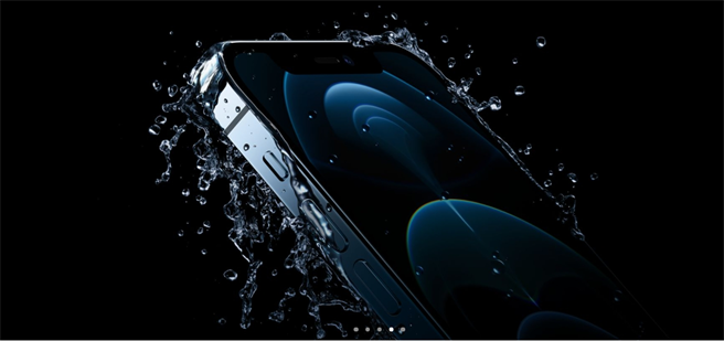 他抢买iPhone 12隔夜悲剧！内行爆秘辛：别买第一批。图为iPhone 12 Pro太平洋蓝。(图/截自Apple官网)