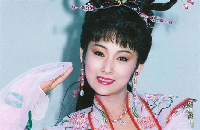 慕钰华改卖葱油饼东山再起，摇身成为总裁。（图／中时资料照）