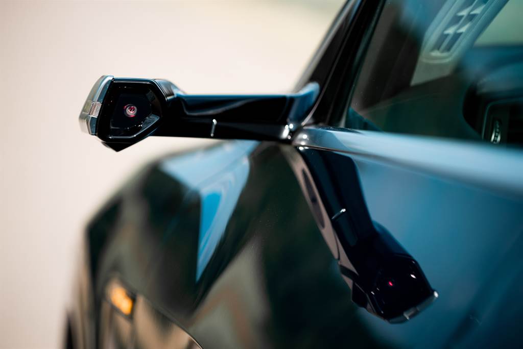 Audi全數位虛擬後視鏡 科技創舉引領純電生活圈