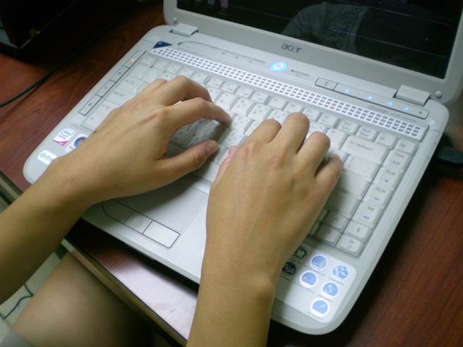 网路霸凌成新世代梦魇 4关键让其更具伤害性（图／大家健康提供）